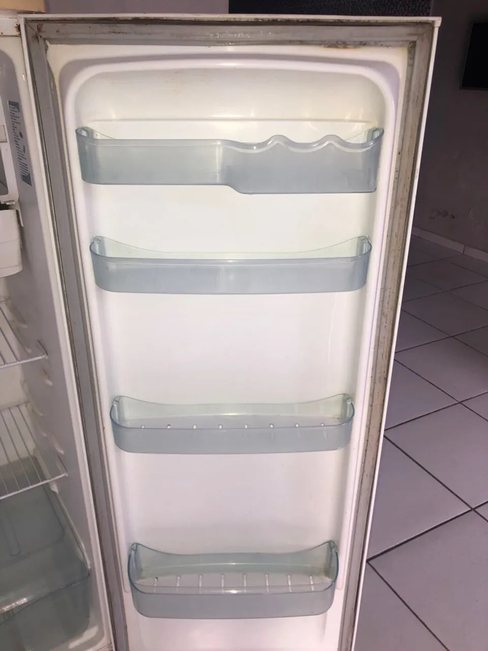 Geladeira conservada  - Foto 6