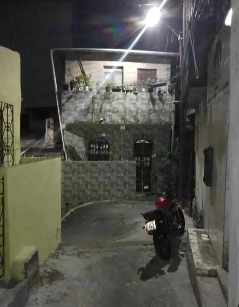 Vendo ou troco casa em Salvador por casa em Cruz das almas