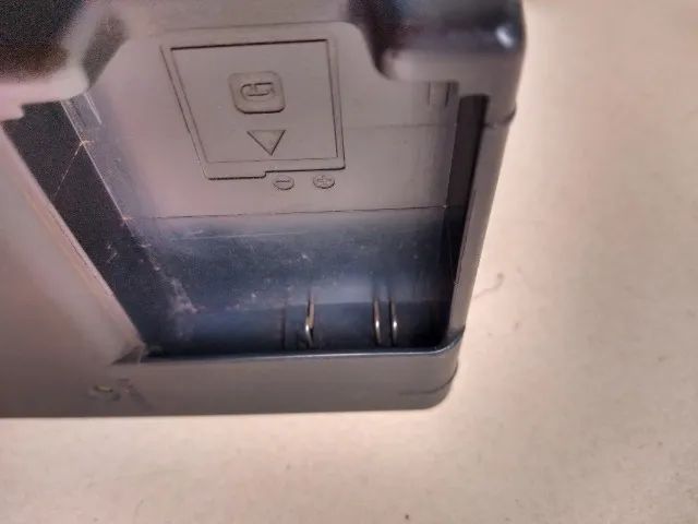 Carregador de bateria original SONY BC-CSGC para bateria NP-BG1 NP-FG1 cameras Cyber-shot - Foto 4