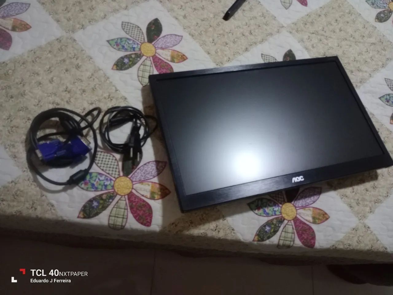 Monitor AOC não acompanha o pé 63824099519873121