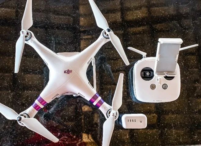 DRONE DJI PHANTON 3 ADVANCED  - Foto 6