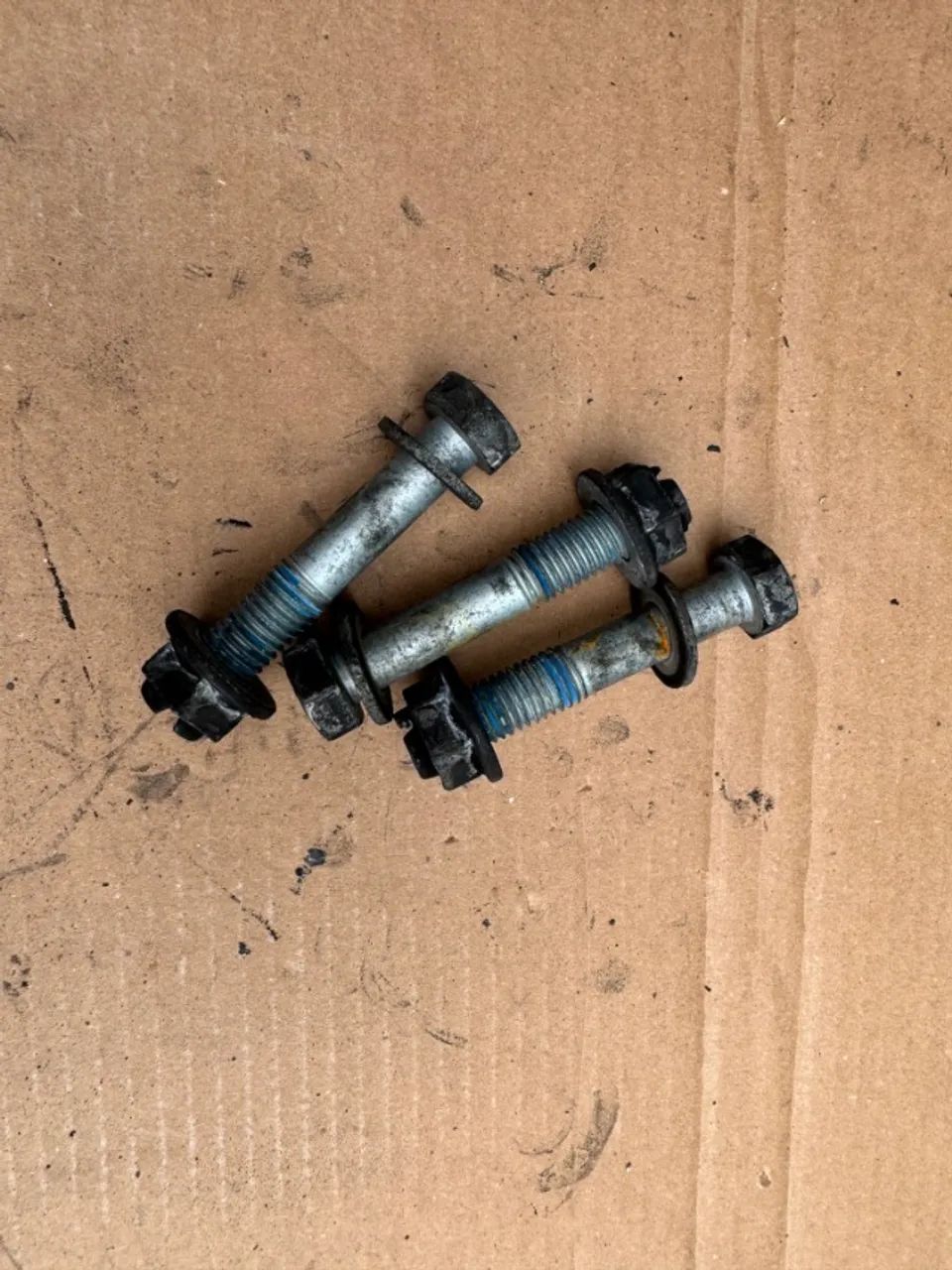 jogo de parafuso do cardan ford transit original - Peças para carros, vans  e utilitários - Jardim Lucinda, São Paulo 1413356707 | OLX