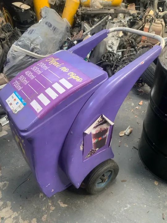 Carrinho de sorvete e açaí 