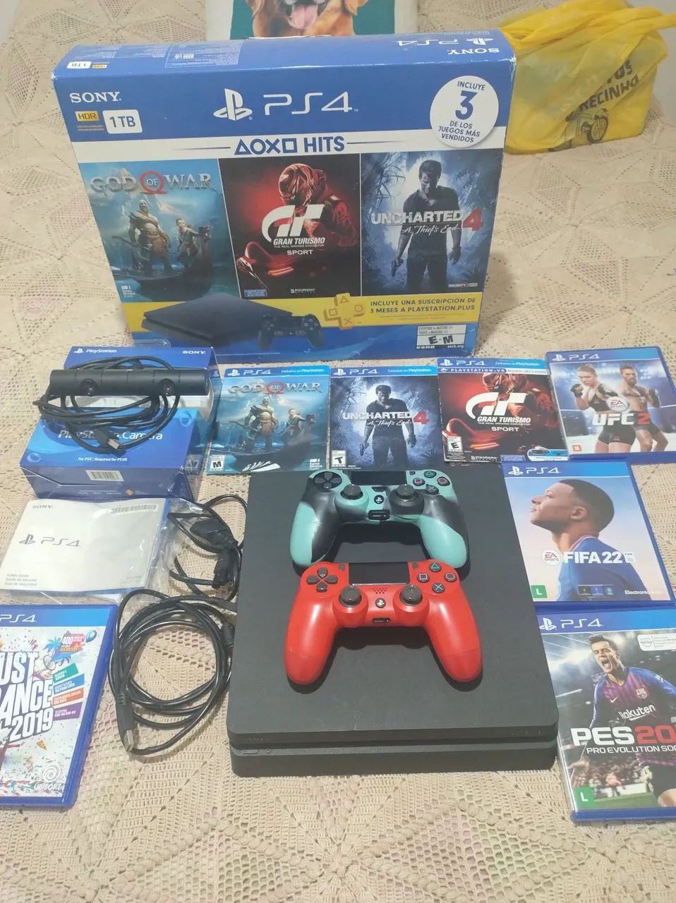 Playstation 4 64313241123841120