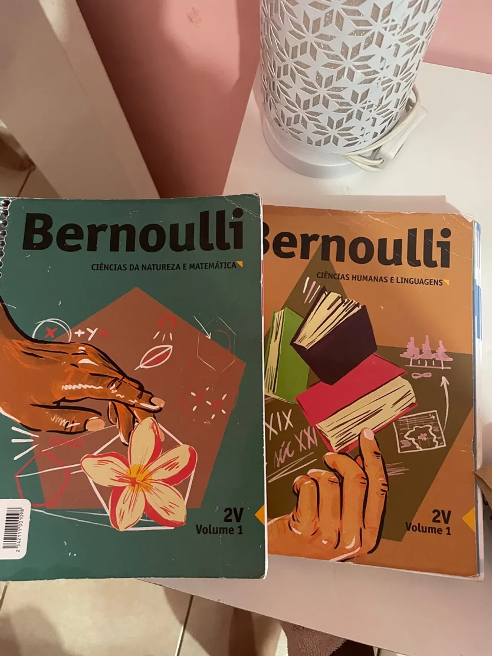 Livros Bernoulli - Ciências da Natureza e Matemática / Humanas e Linguagens