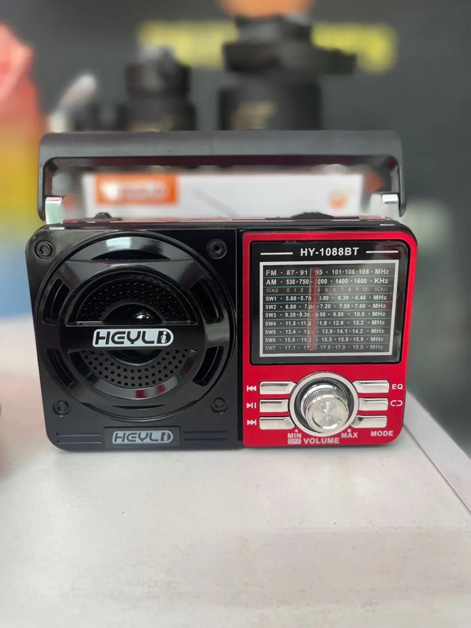 Rádio Vintage MP3 com Bluetooth  liga fácil e sitoniza perfeito  - Foto 2