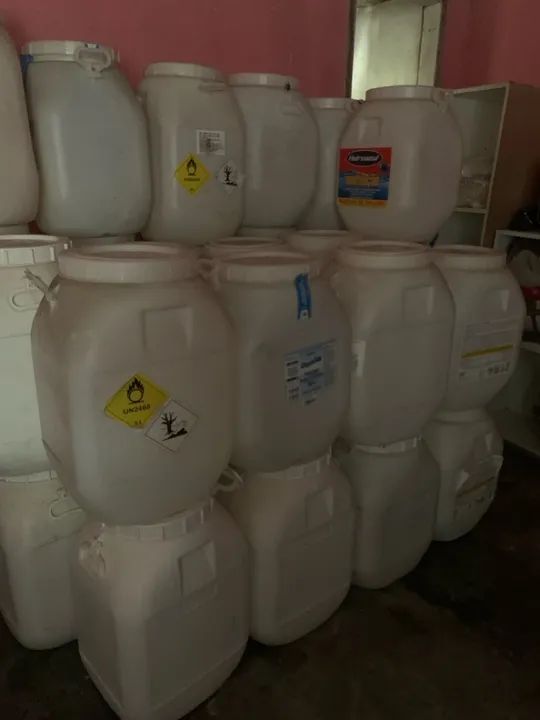 Galão 50 litros com tampa de rosca