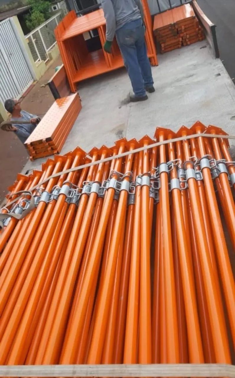 Andaimes industriais, plataformas e escoras metálicas para construção - Foto 4