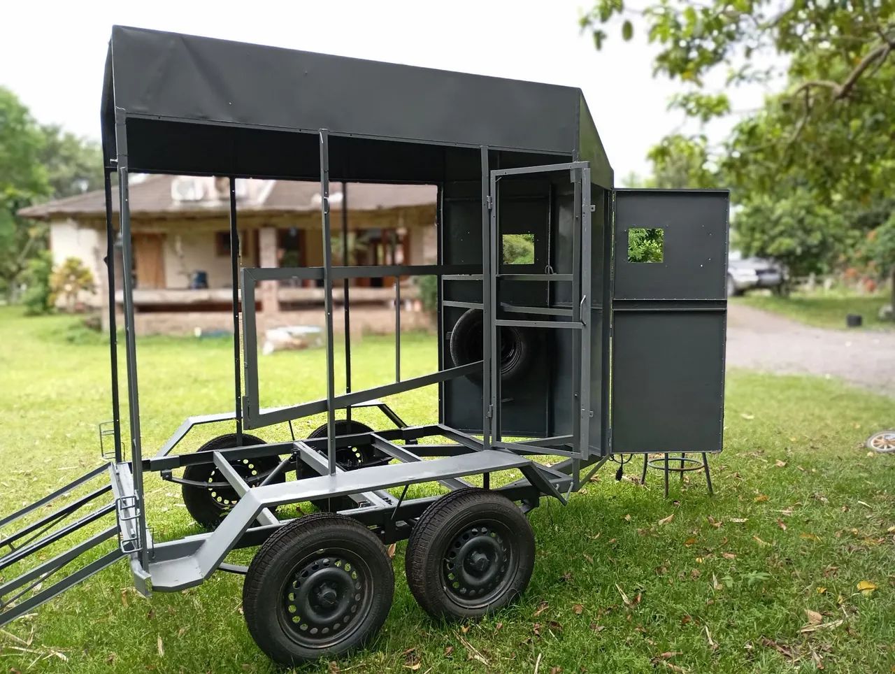 Reboque carretinha 2 cavalos  - Foto 4