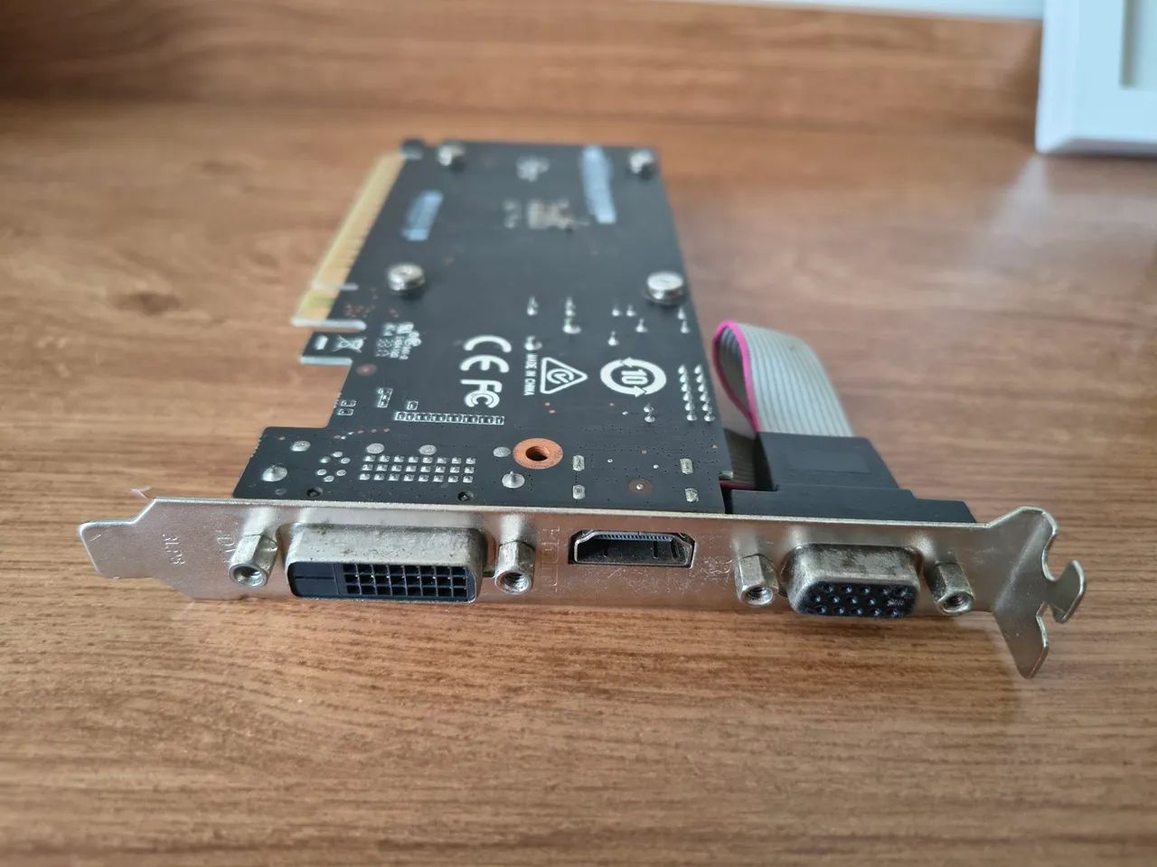 Placa de vídeo GT 710 2GB - Foto 3