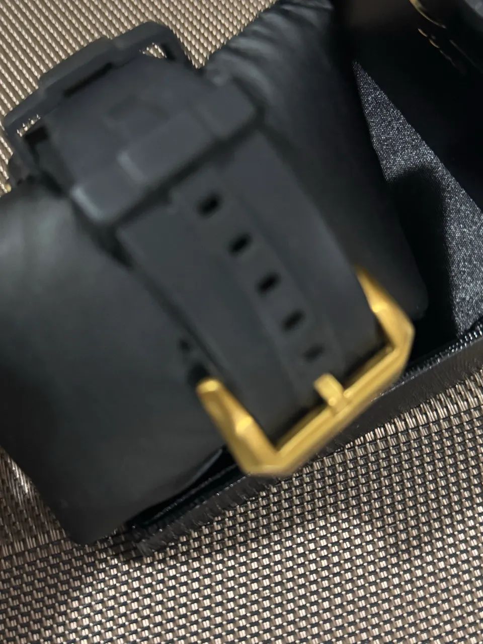 INVICTA BOLT  - Foto 3