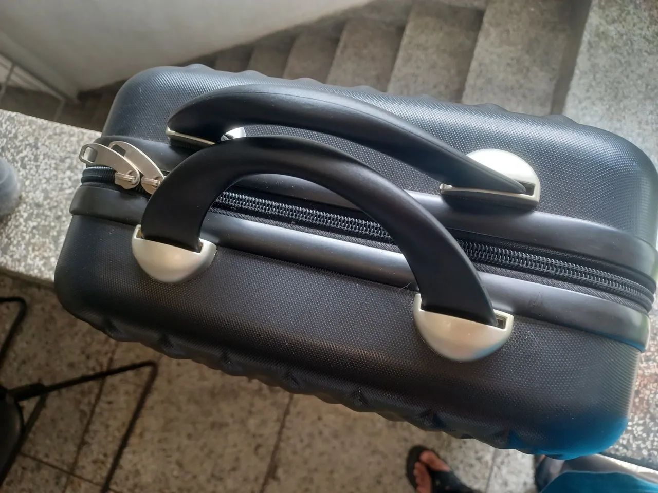 Frasqueira preta para viagem - Foto 3