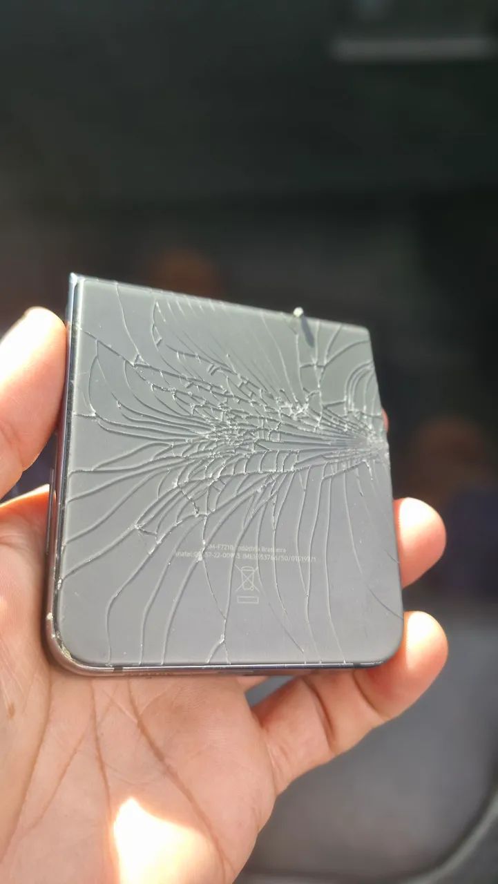 Sansung flip retirada de peças  - Foto 2
