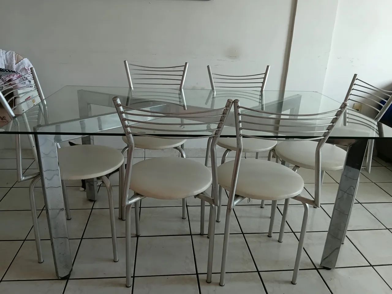 Vende-se mesa de vidro - Foto 2