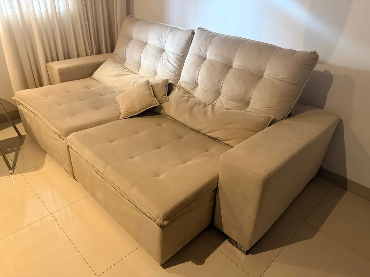 Sofá retrátil super conservado  - Foto 2