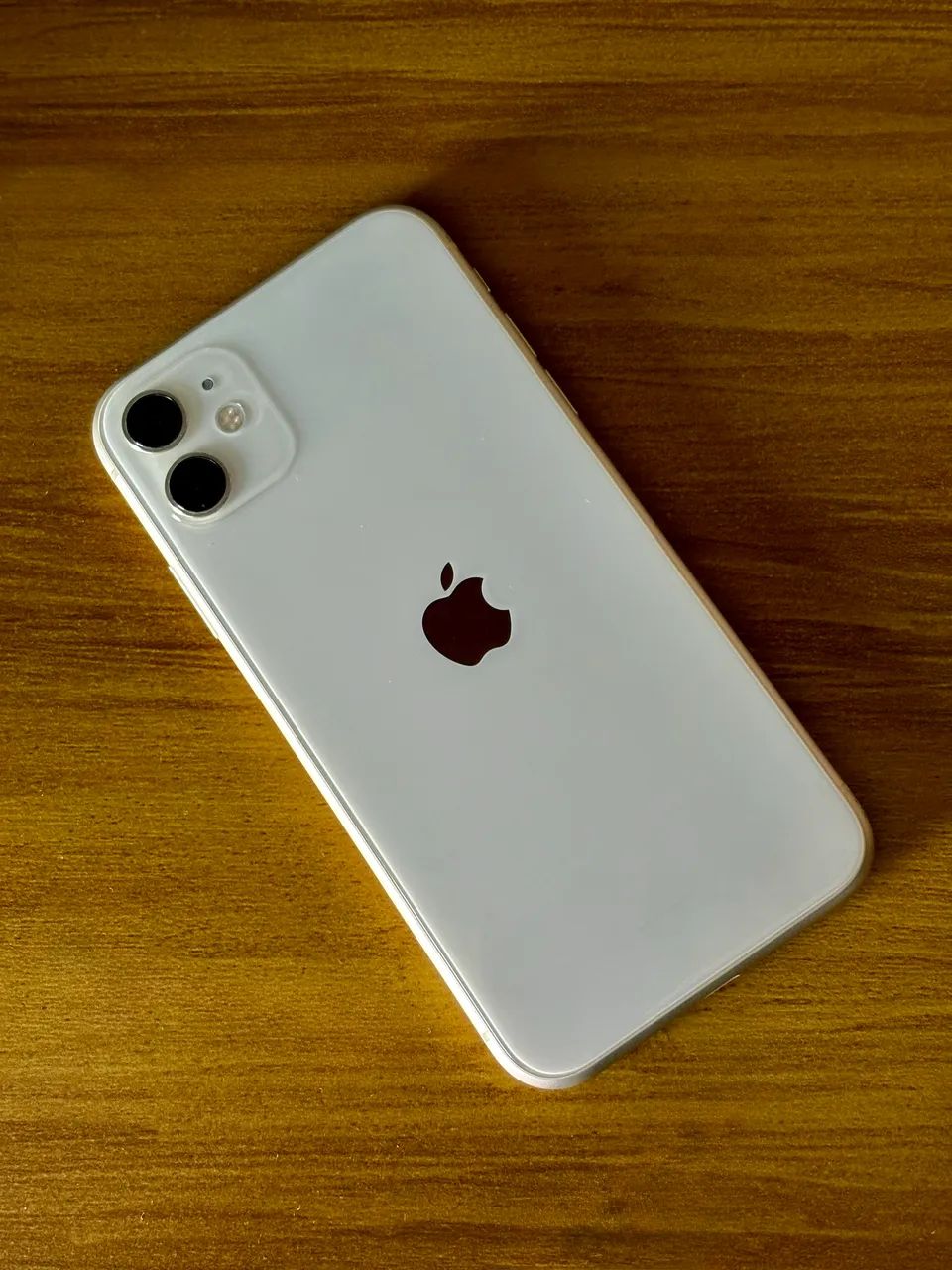 iPhone 11 64GB Branco | Ótimo Estado 