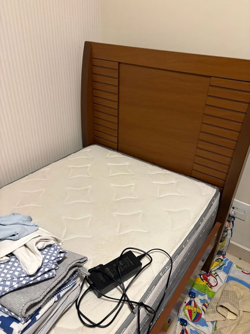 Cama de solteiro com colchão  - Foto 2