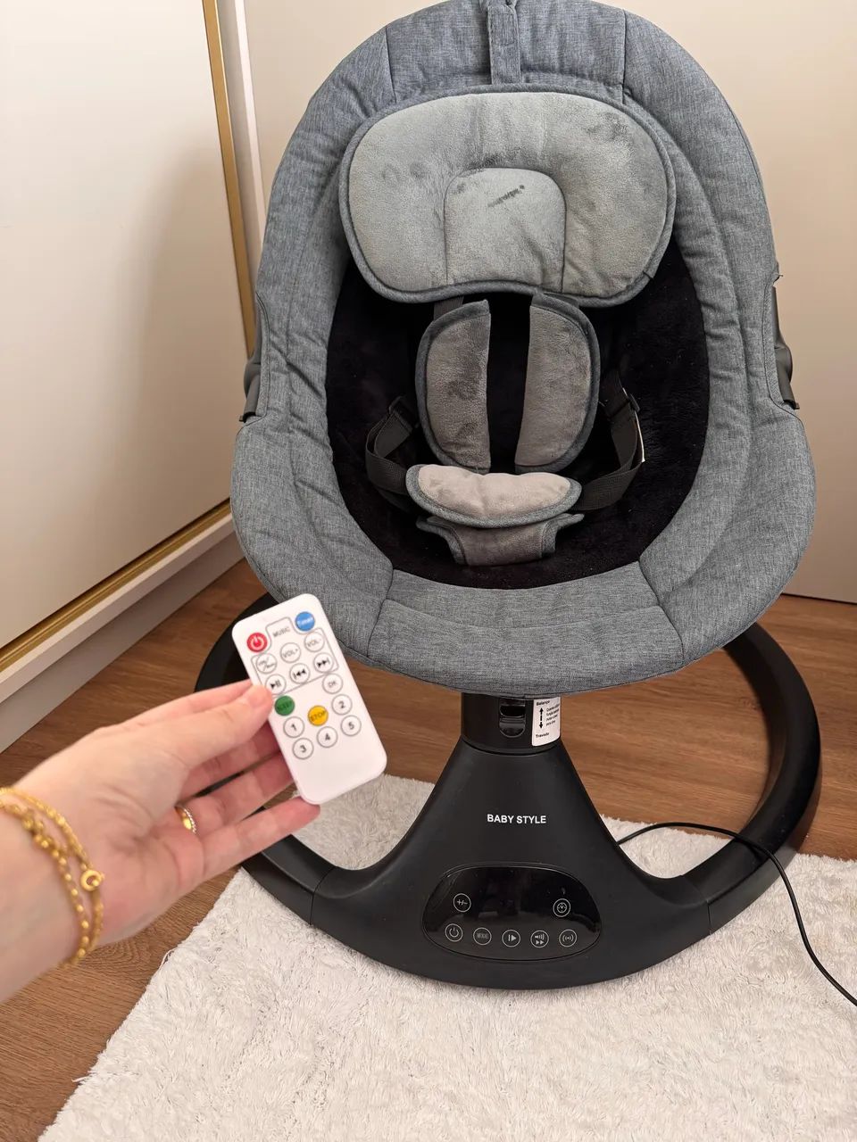Cadeira de Descanso e Balanço Bebê Musical Automático