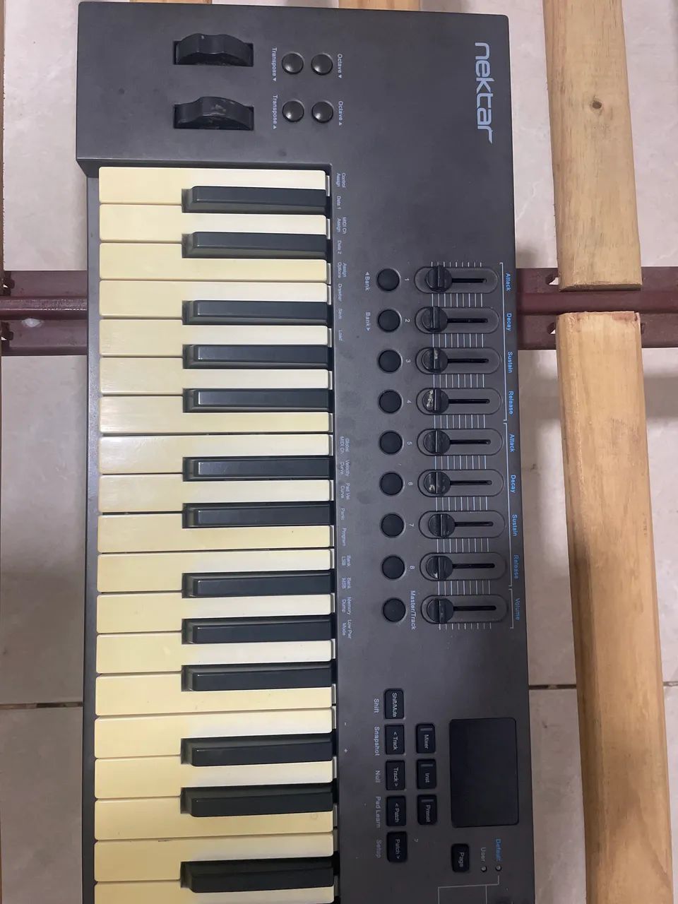 Teclado controlador Impact lx61+