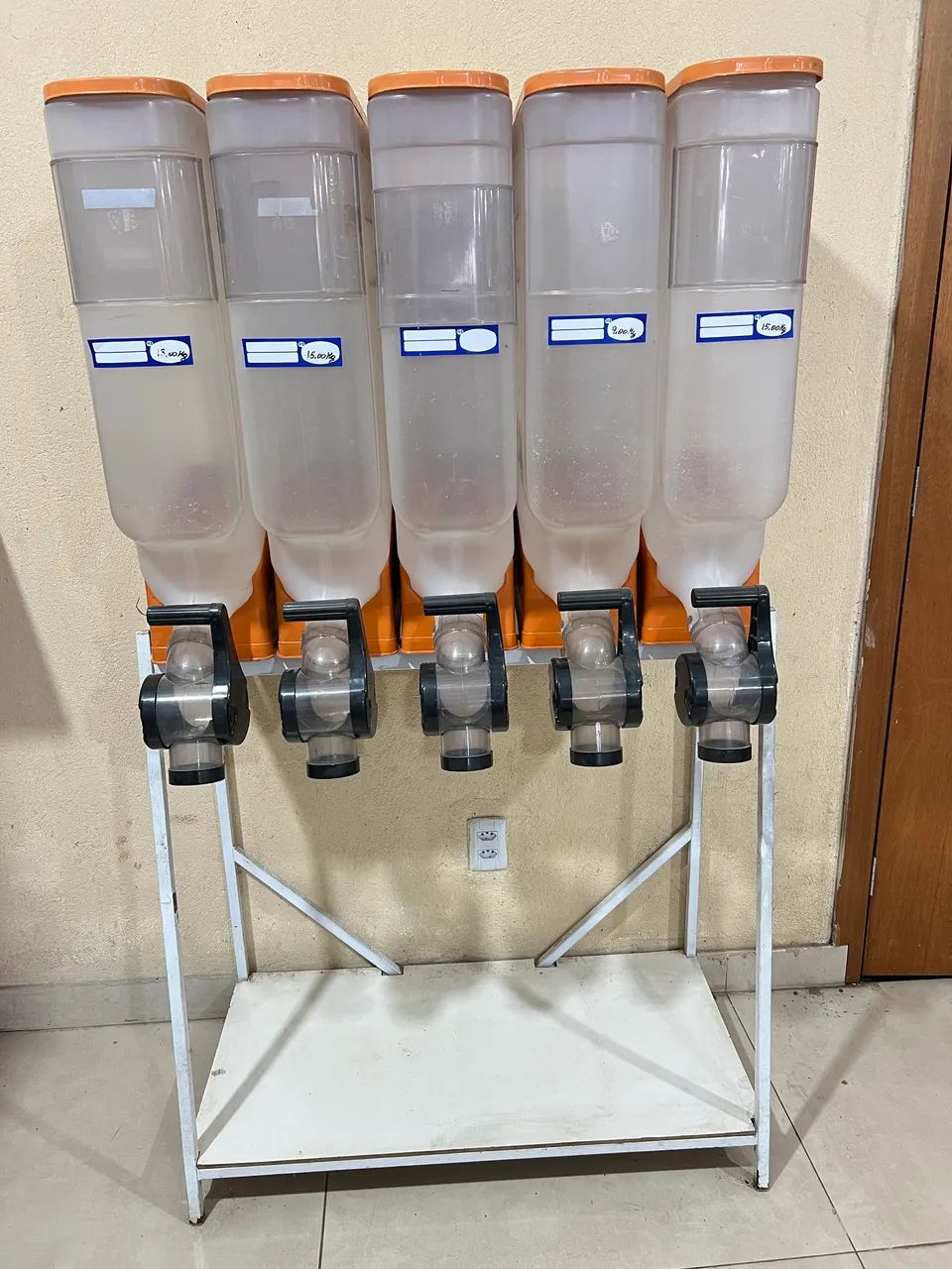 Expositor Dispenser para Rações e Grãos 
