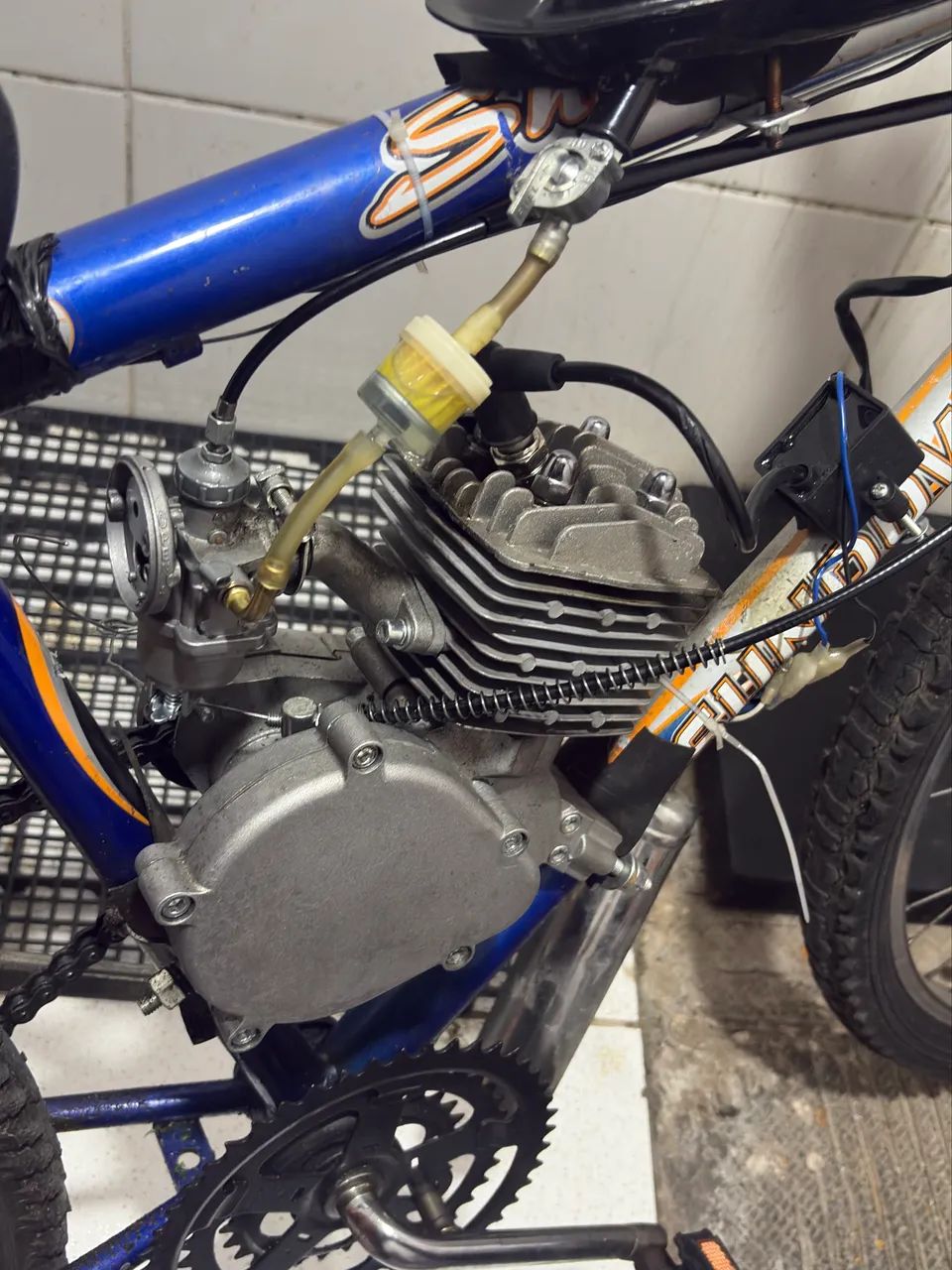 VENDO MOTORIZADA COMPLETINHA 80cc  - Foto 2