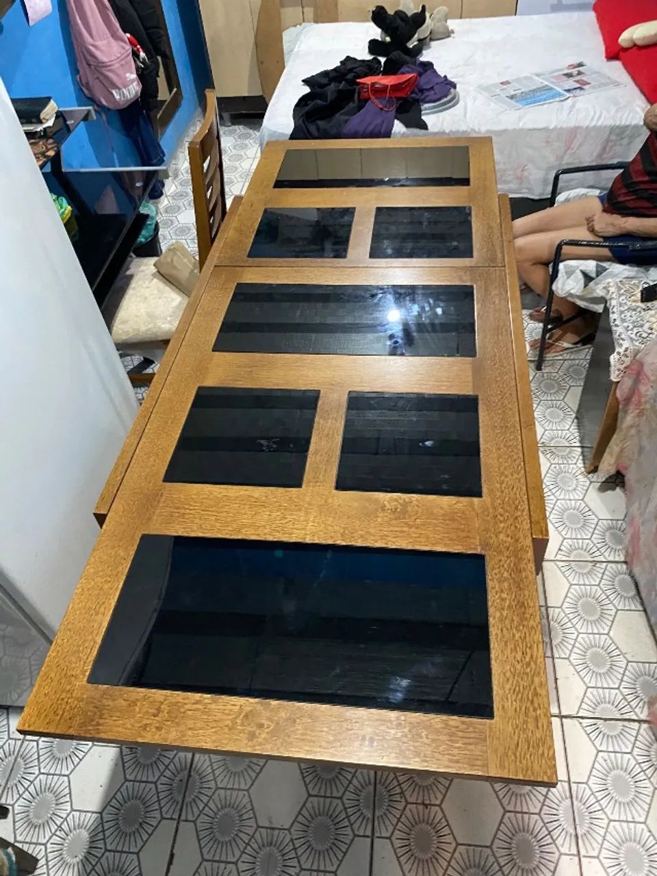 Mesa de jantar com 4 cadeiras em perfeito estado  - Foto 2