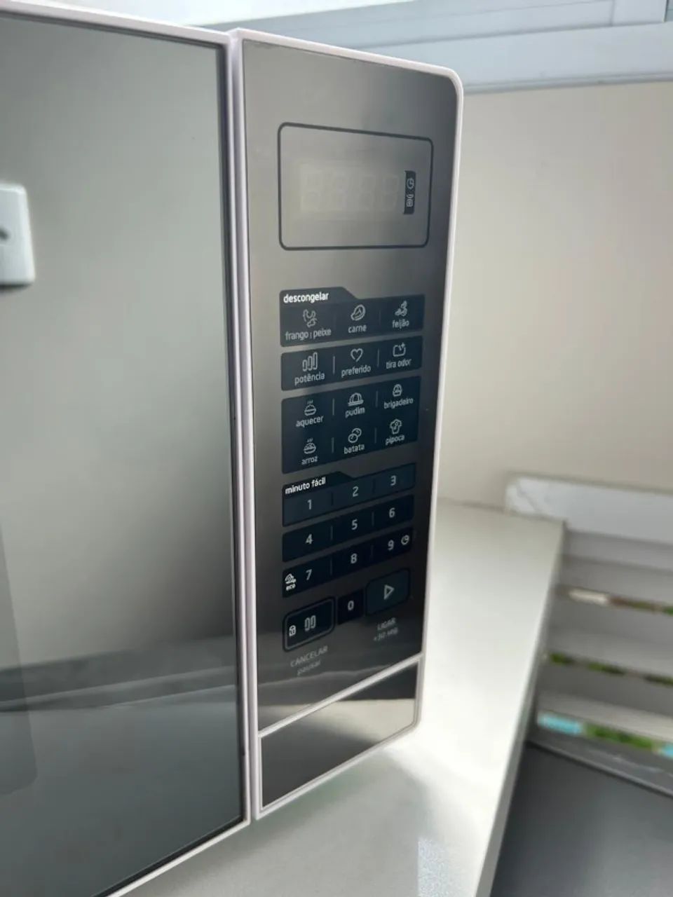 Micro-ondas Midea Minuto Fácil Prata 20L 110v - Foto 2