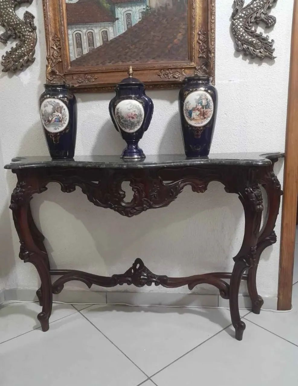 Aparador estilo Luiz XV em madeira de lei