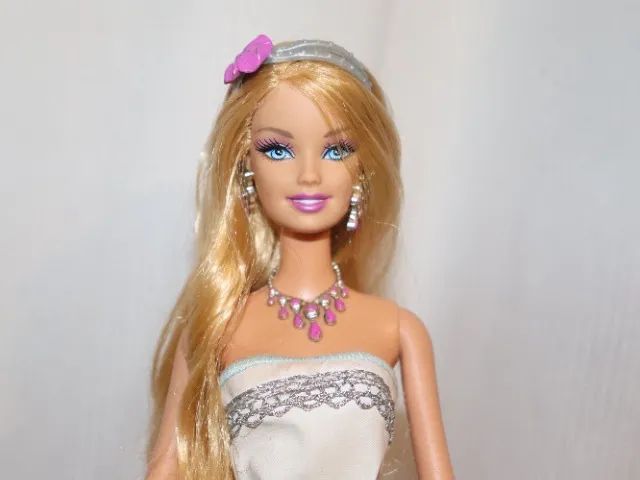 Boneca Barbie h2o 2010  - Foto 2