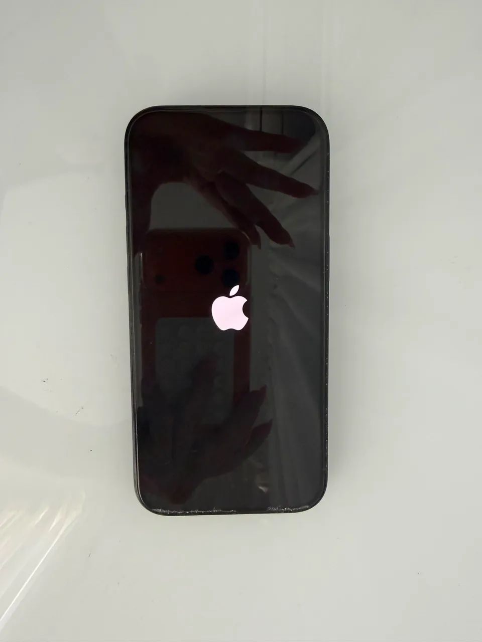Celular IPhone 15 Preto 128GB Novinho - Foto 3