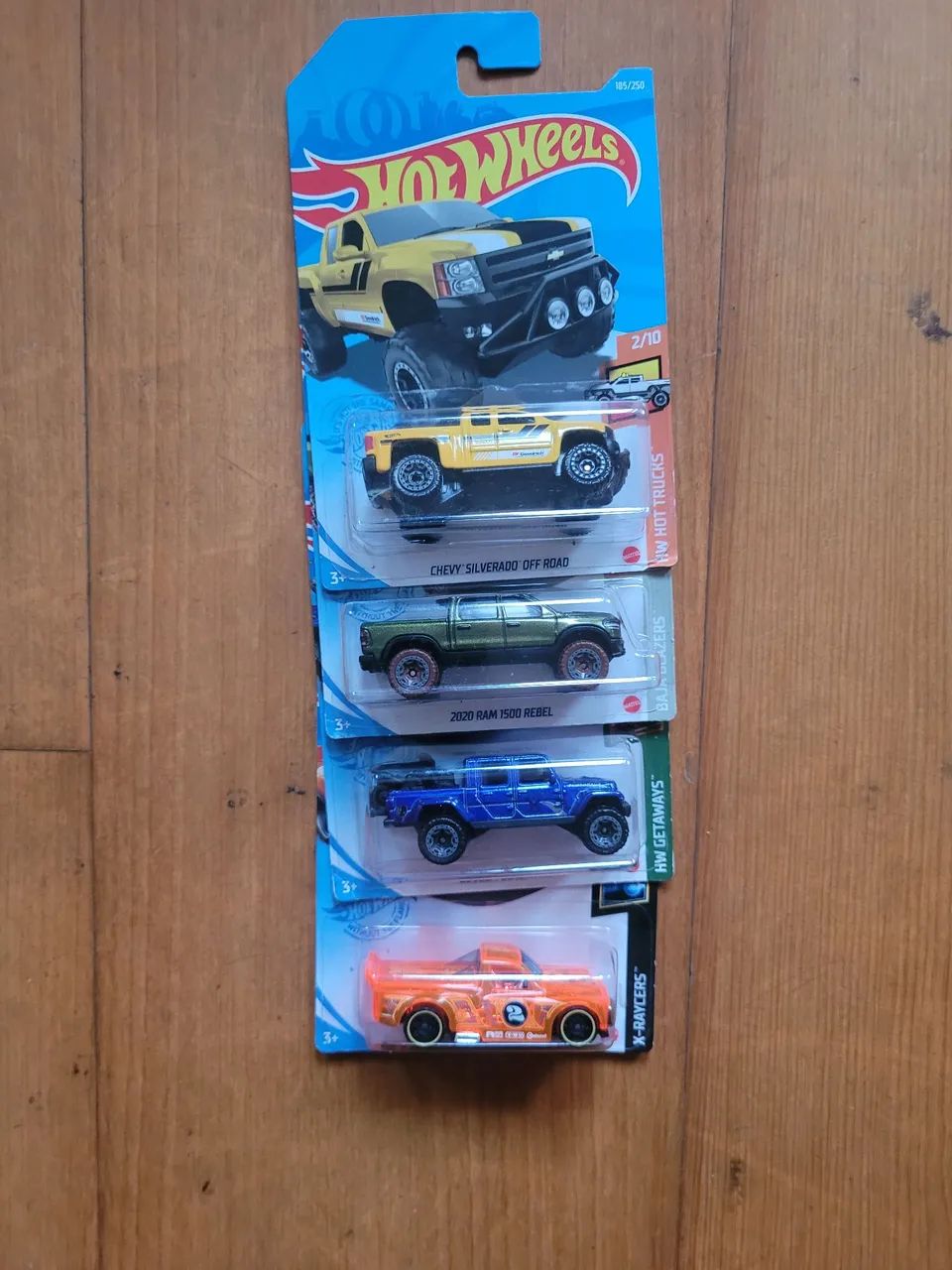 Hotwheels caminhonetes - Foto 2