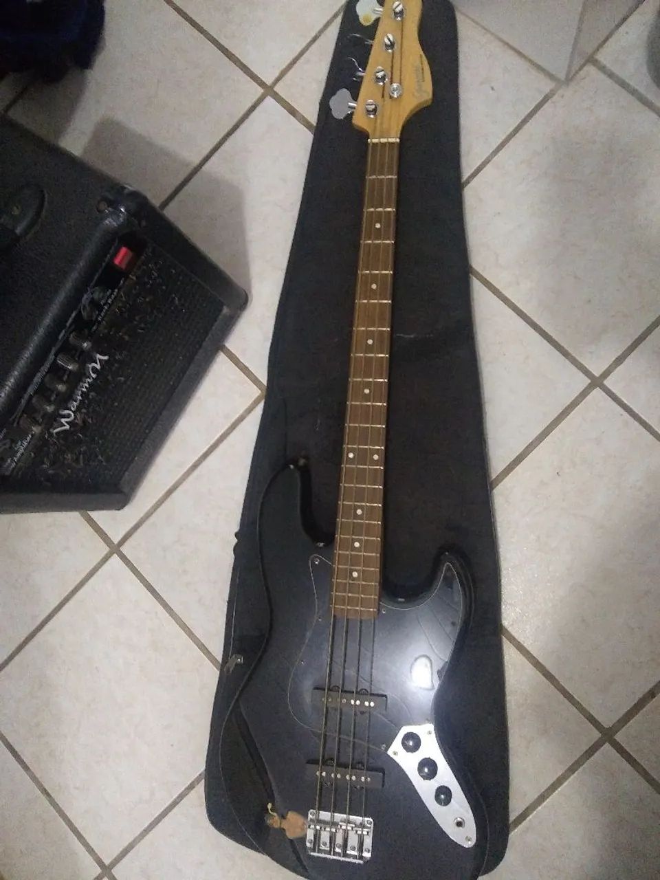 Contra baixo + amplificador 