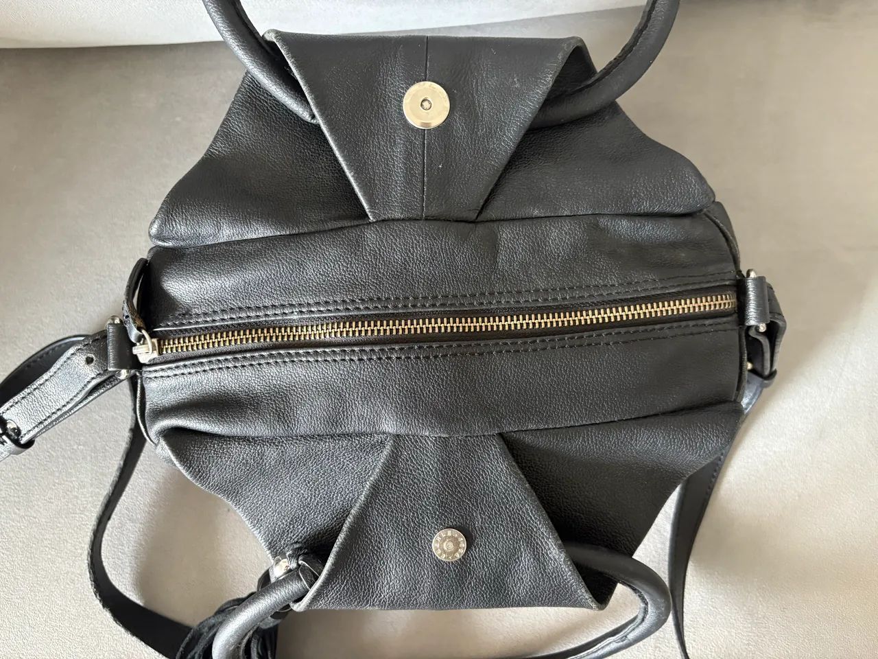 Bolsa Arezzo preta couro legítimo  - Foto 3