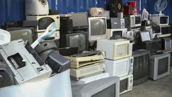 Aceita doações de eletrônicos com avaria (defeito) - Foto 2