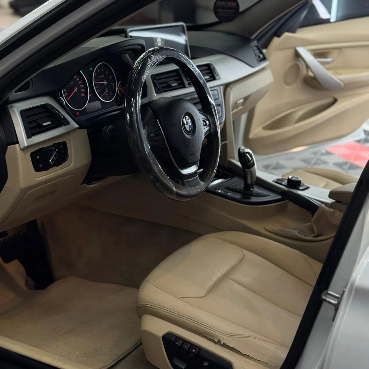 BMW 320I A 2.0 Turbo/activeflex 16V 184cv 4P 2014