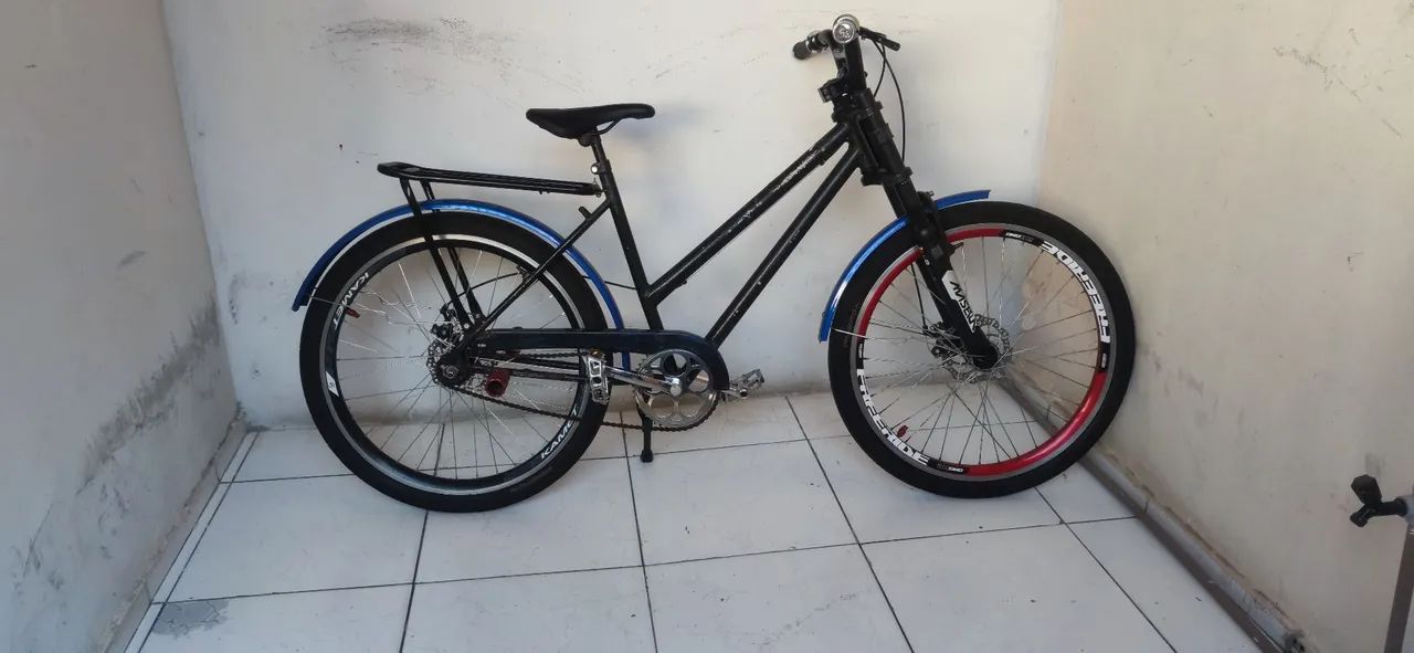 Bicicleta usada boa