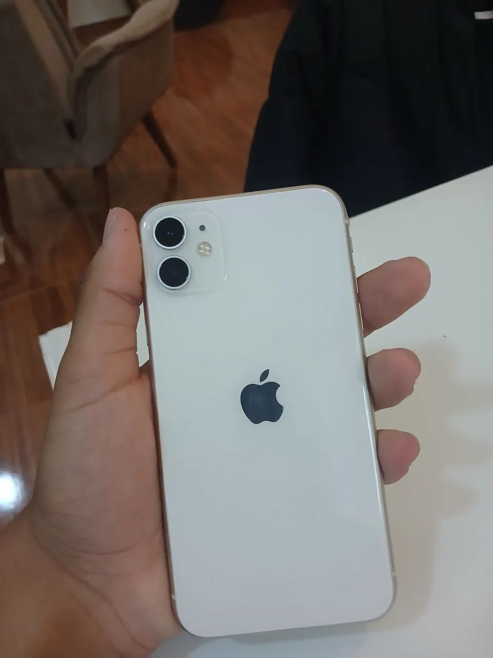 Vendo iphone 11 branco 128Gb - Foto 5