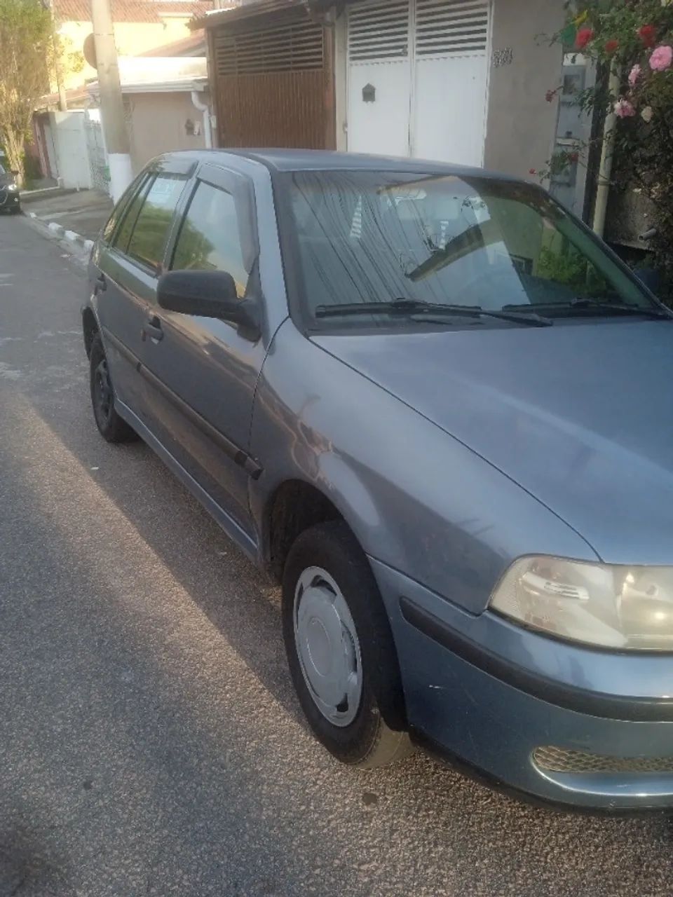 Volkswagen Gol Geração III Plus 1.0 MI 16V Gasolina Mec. 4P 2001