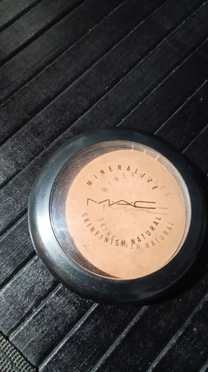 Po minelalize skinfinish natural medium da mac  - Foto 2