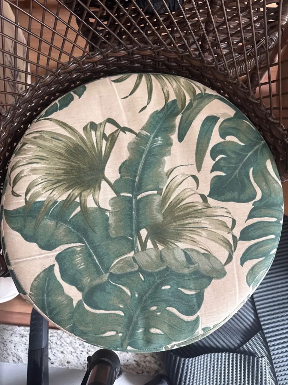Conjunto de mesa e cadeiras pra varanda  - Foto 4