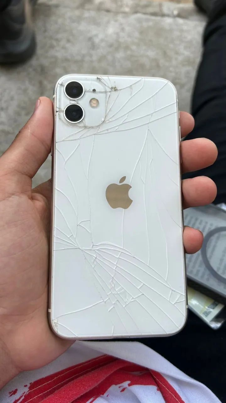 IPHONE 11 128 GB OPORTUNIDADE  - Foto 2