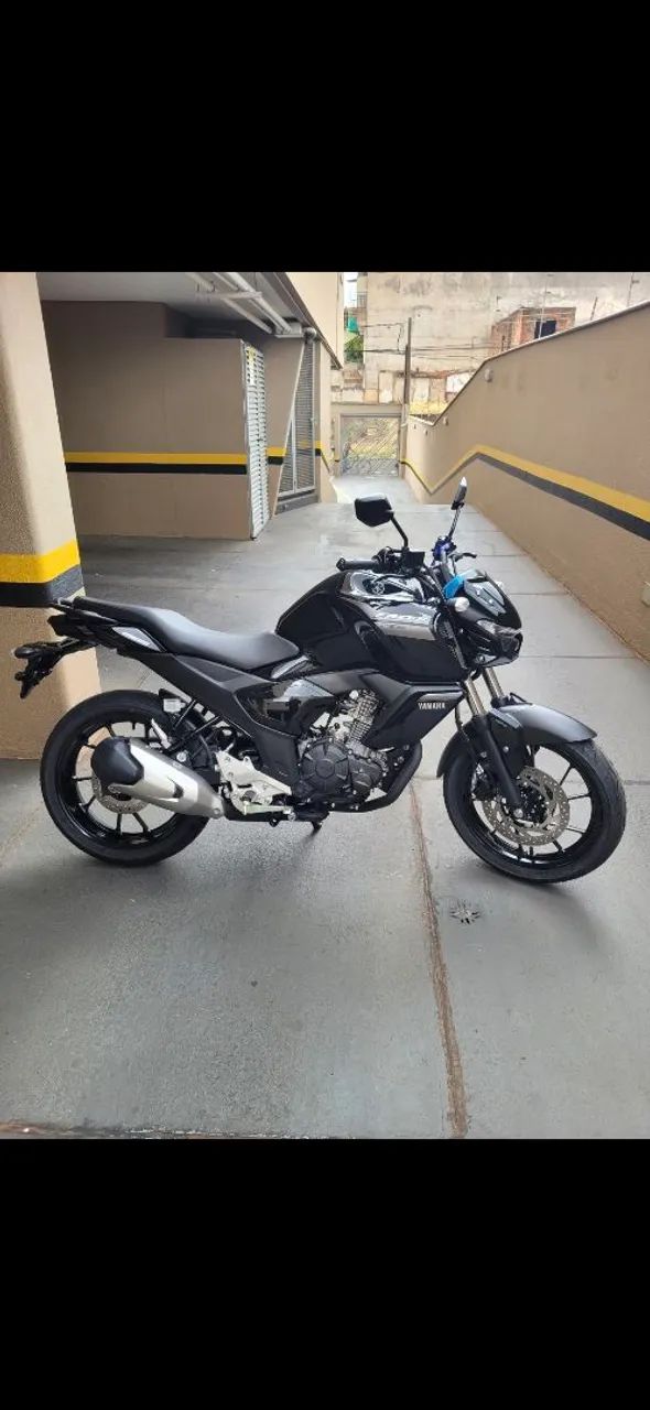 FZ15