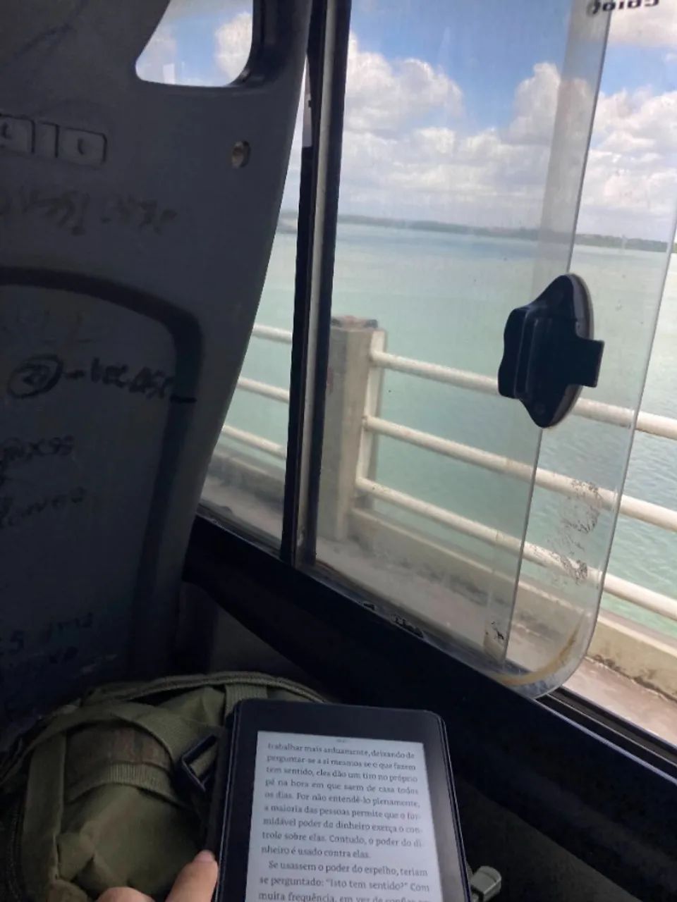 LEIA EM QUALQUER LUGAR - Kindle Paperwhite