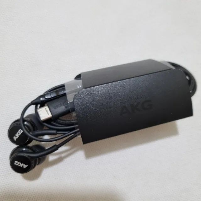 Fone AKG Original (Usb-c) - Veio junto com o celular S21 Plus - Foto 5