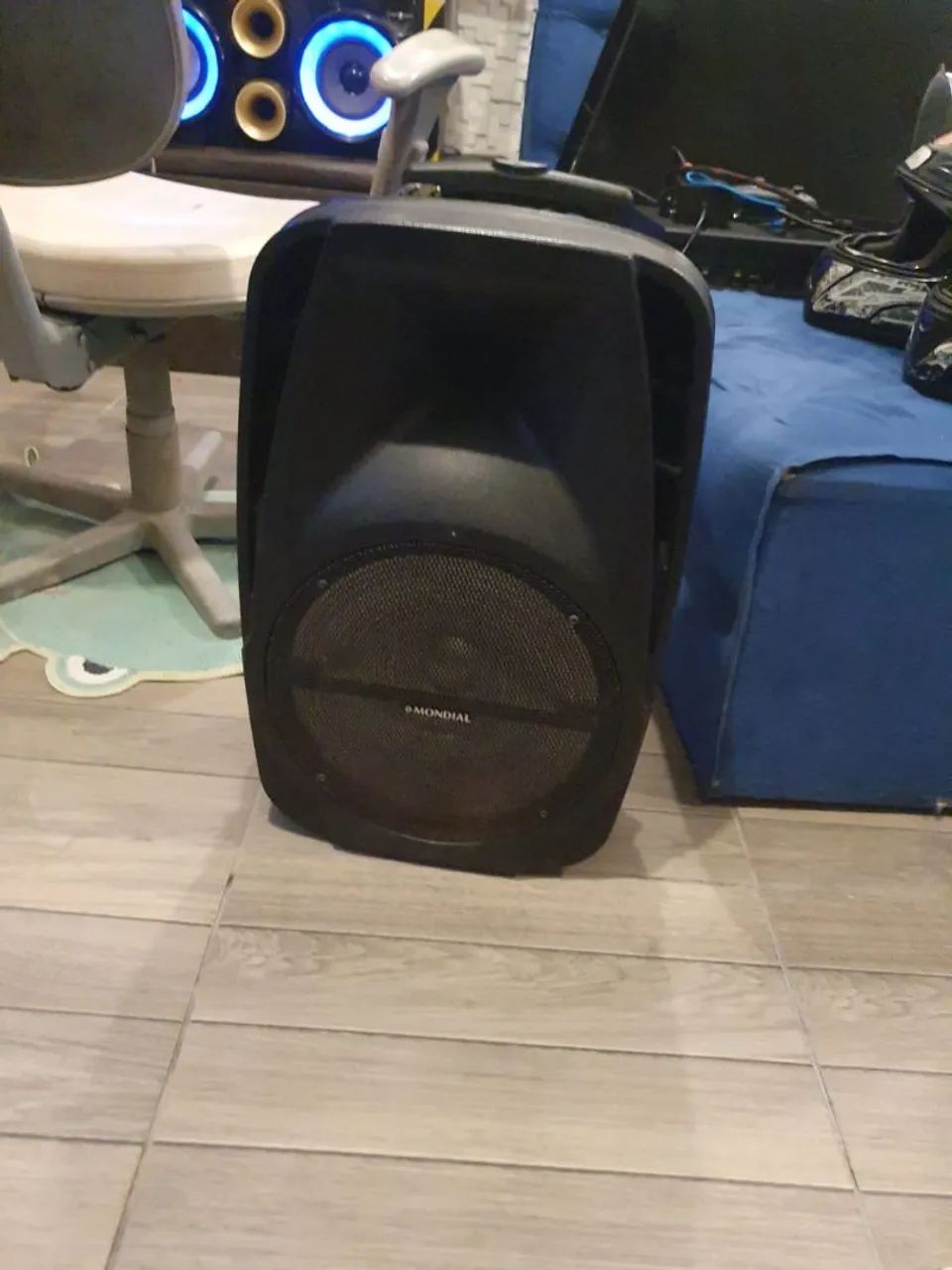 Caixa de som 400w bem alta 