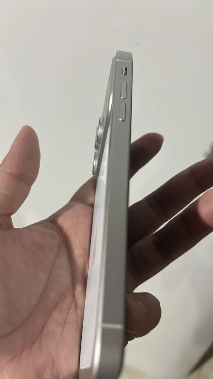 Iphone 11 montado no 17 pro - Foto 2