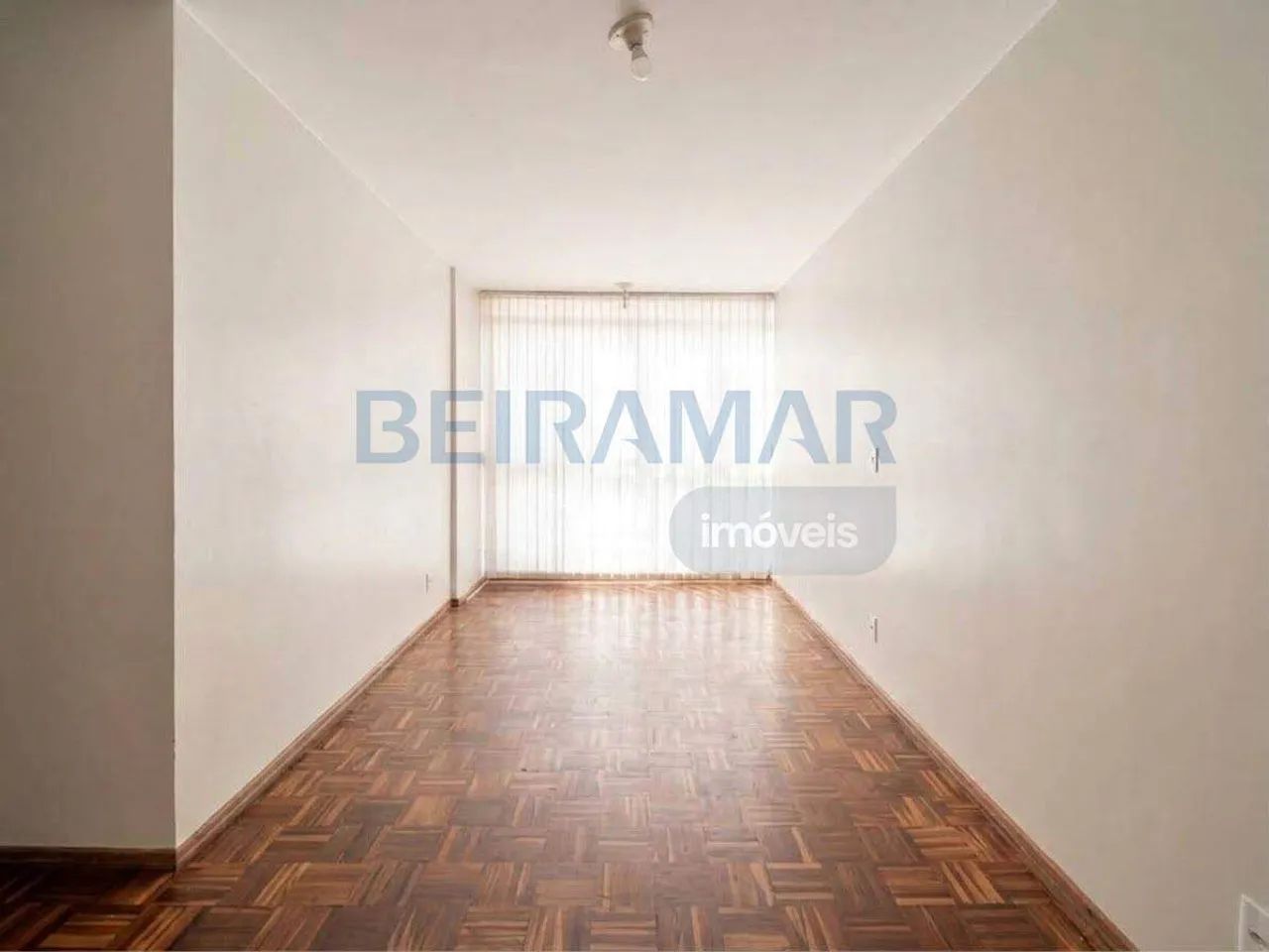 Apartamento com 2 Quartos, Varanda e DCE à Venda no Edifício Las Vegas  CNB 04, Taguatinga