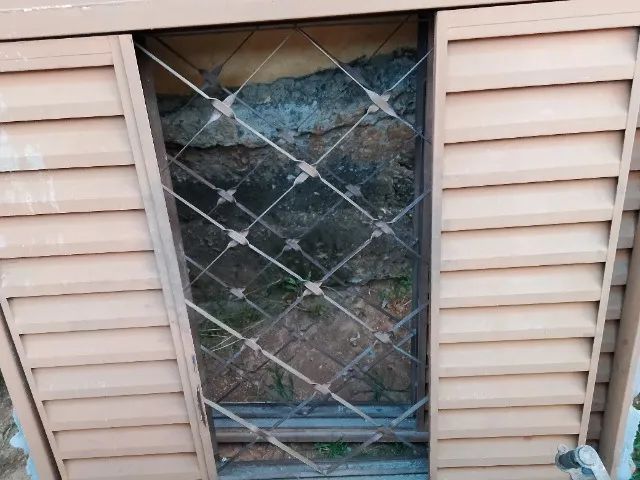 Duas Janelas de ferro 1,20x 110 com grade - reforçada (BARATO)