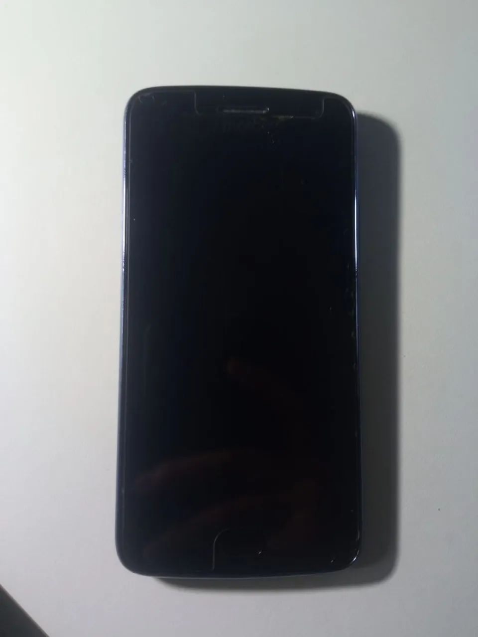 Moto g5 plus, funcionando mas com uma mancha na tela