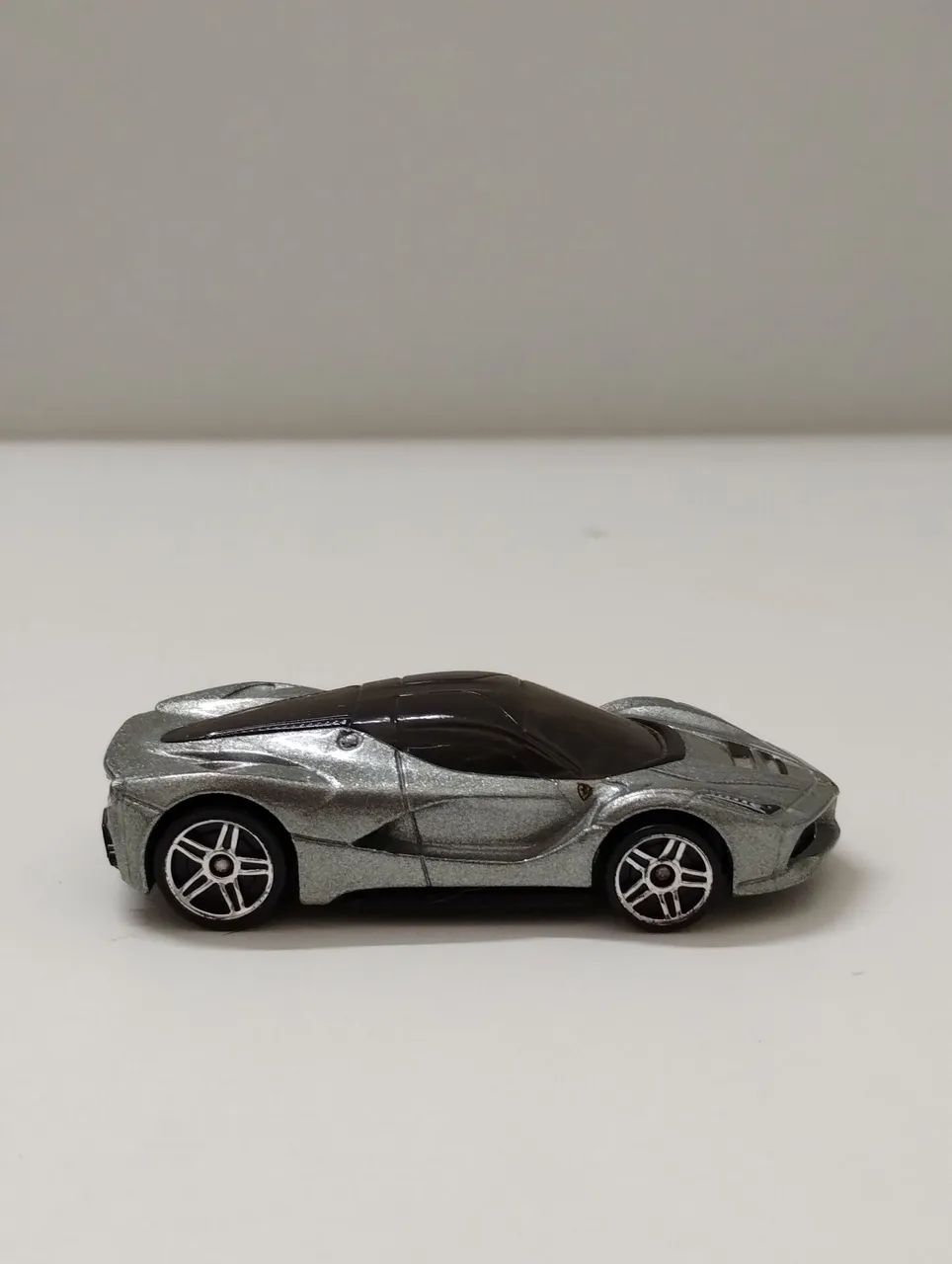 Hot Wheels - LaFerrari Silver 2013 Mattel - Foto 3